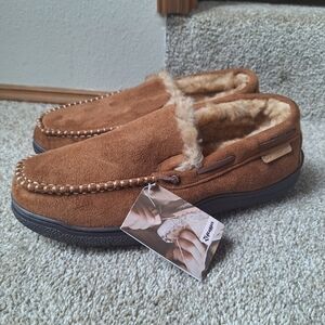 NWT Men's Non-Slip Memory Foam Moccasin Loafers Warm Brown House Slipper Size 11